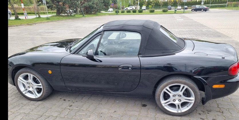 Mazda MX-5 cena 29999 przebieg: 200000, rok produkcji 2001 z Opatów małe 154